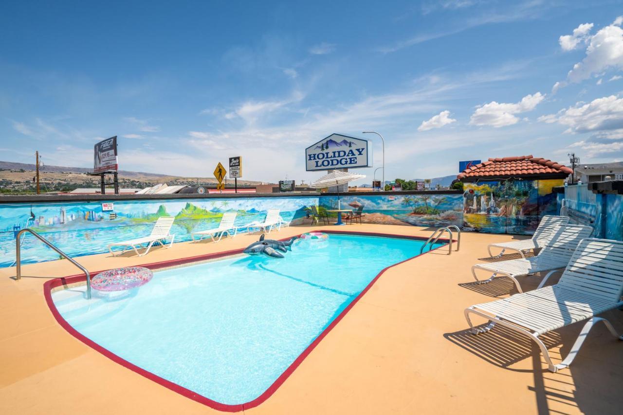 Holiday Lodge Уеначи Екстериор снимка